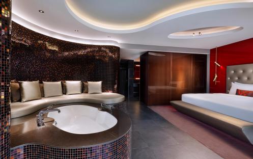 W Dubai The Palm - Marvelous Suite with Jacuzzi Bedroom